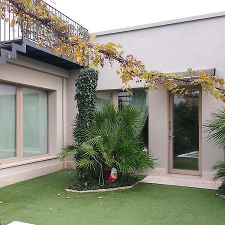 סירמיונה Suite Mimosa Con Piscina - Affitti Brevi Italia מראה חיצוני תמונה