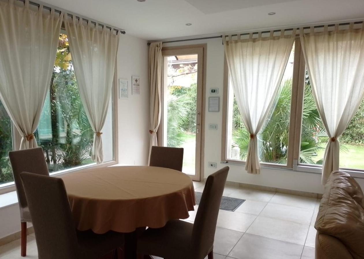 סירמיונה Suite Mimosa Con Piscina - Affitti Brevi Italia מראה חיצוני תמונה