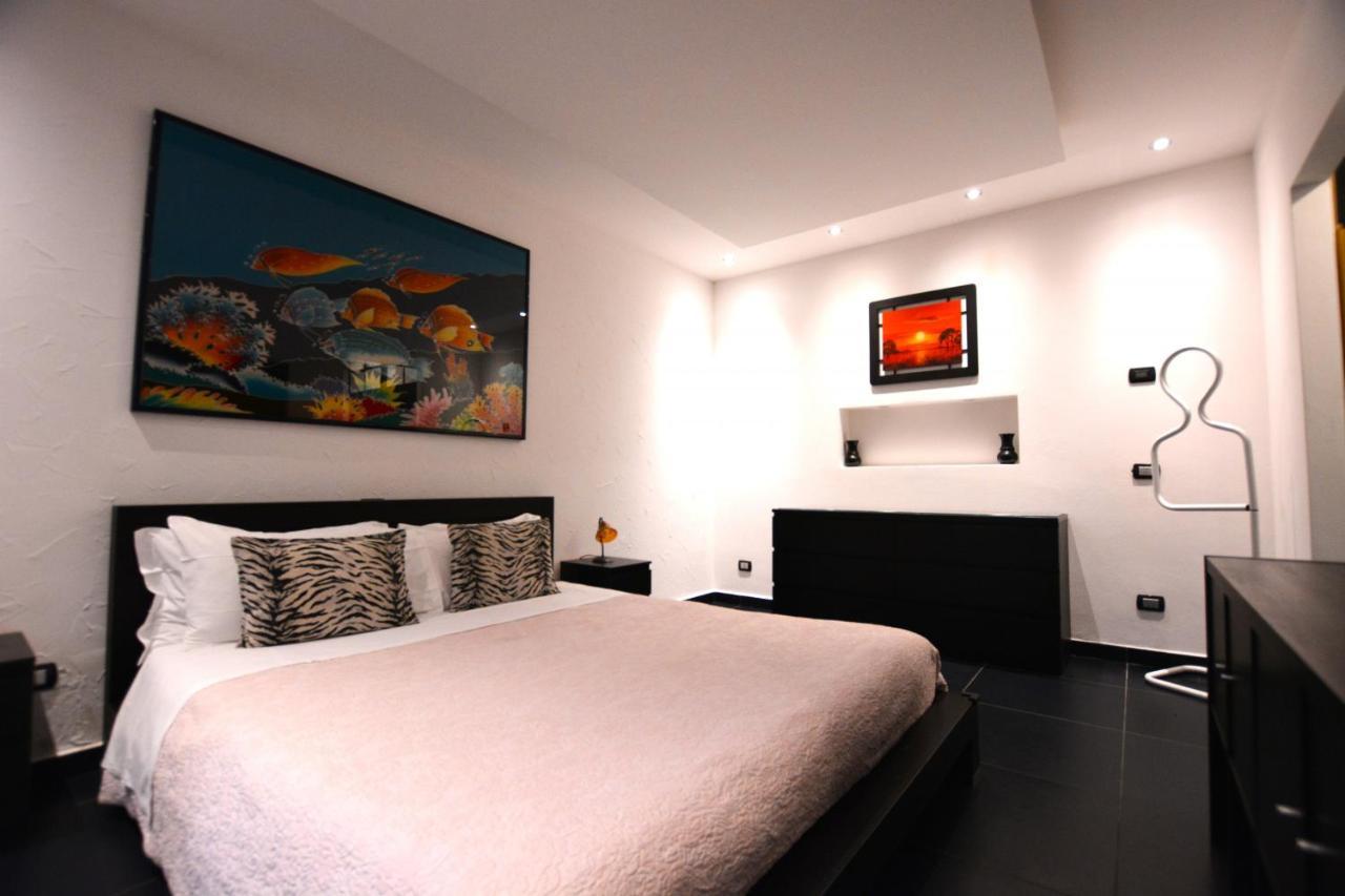 סירמיונה Suite Mimosa Con Piscina - Affitti Brevi Italia מראה חיצוני תמונה