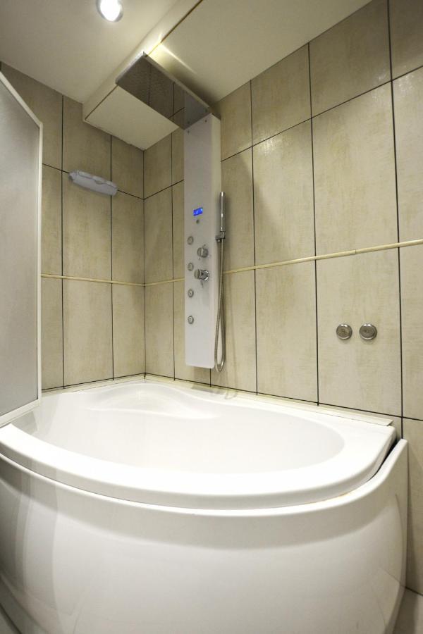 סירמיונה Suite Mimosa Con Piscina - Affitti Brevi Italia מראה חיצוני תמונה