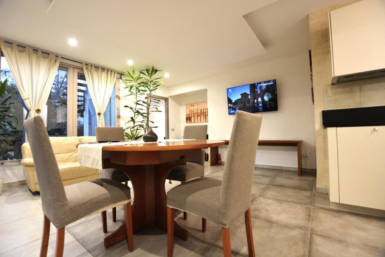 סירמיונה Suite Mimosa Con Piscina - Affitti Brevi Italia מראה חיצוני תמונה